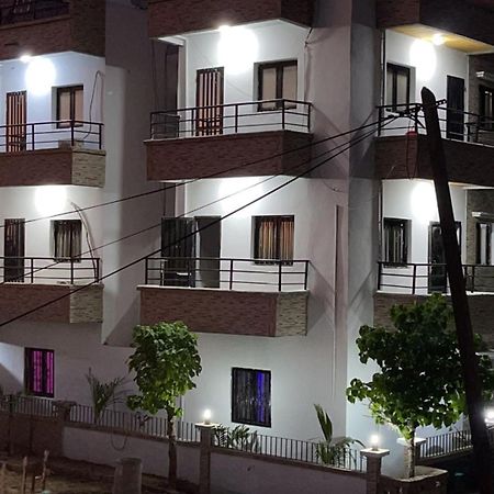 Hotel Residence Aicha Tambacounda ภายนอก รูปภาพ